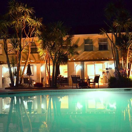 Hotel La Place Ст. Обин Экстерьер фото