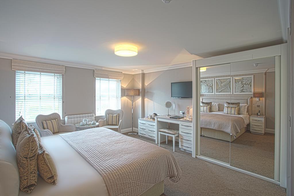 Hotel La Place Ст. Обин Экстерьер фото
